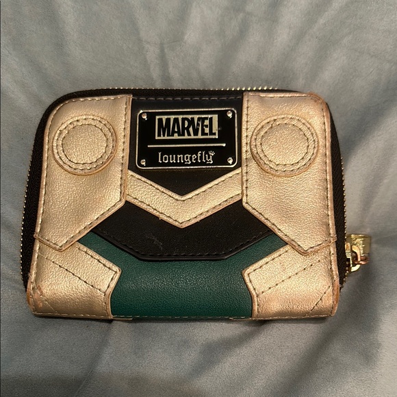 Marvel Loungefly Wallet - Black, Gold, Green - Picture 1 of 5